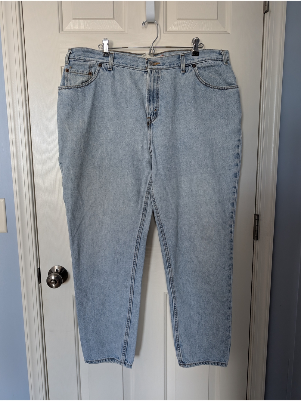 Levi's 550 Classic Relaxed Tapered jeans